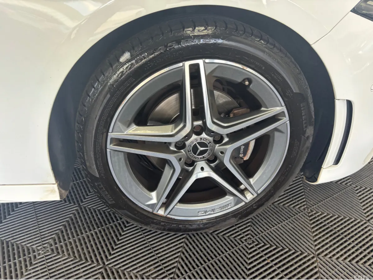Mercedes-Benz A-Class Hatchback, Petrol, 2018, White