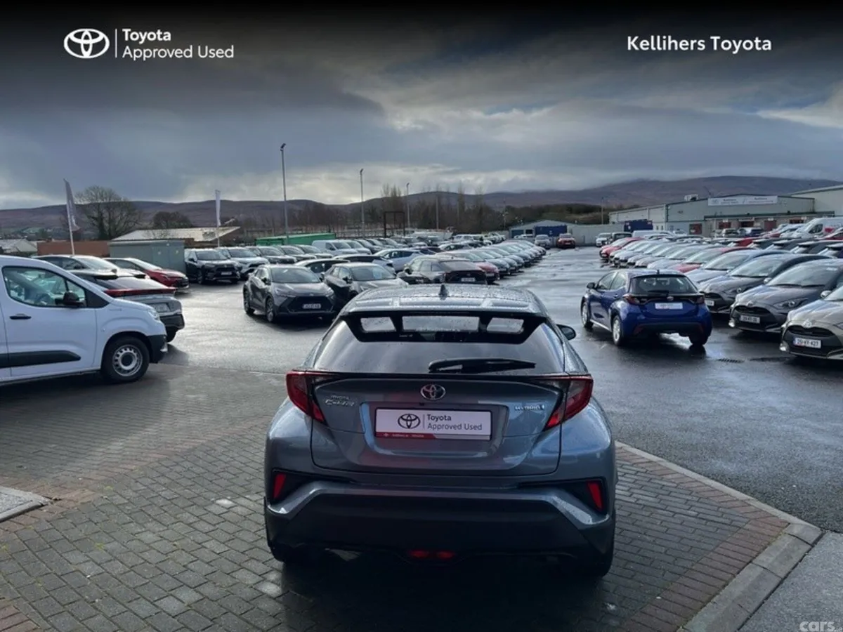 Toyota C-HR SUV, Petrol Hybrid, 2023, Grey