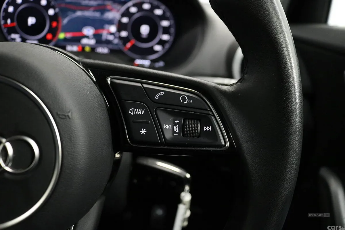 Audi Q2 SUV, Petrol, 2023, Blue