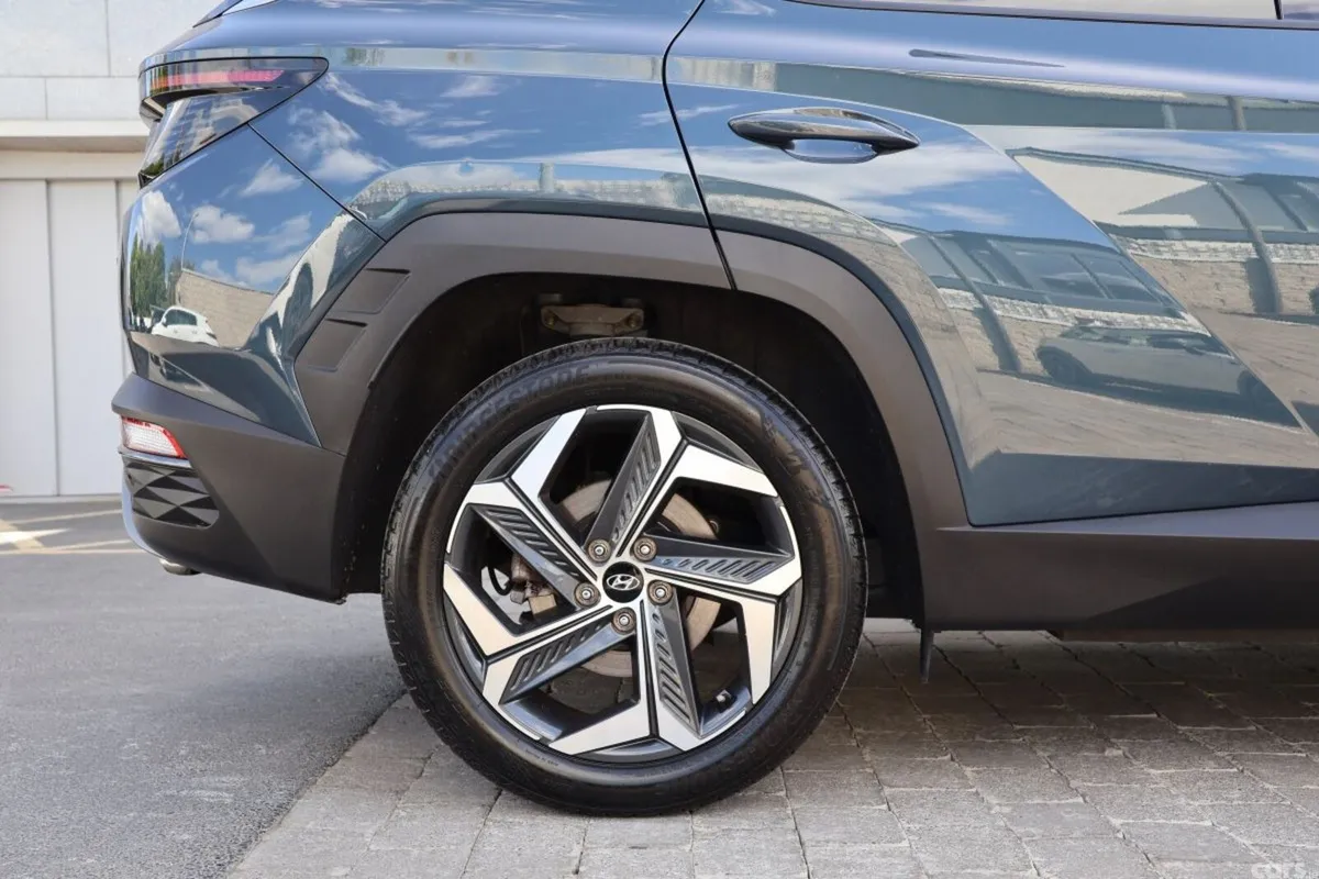 Hyundai Tucson SUV, Petrol Hybrid, 2024, Blue