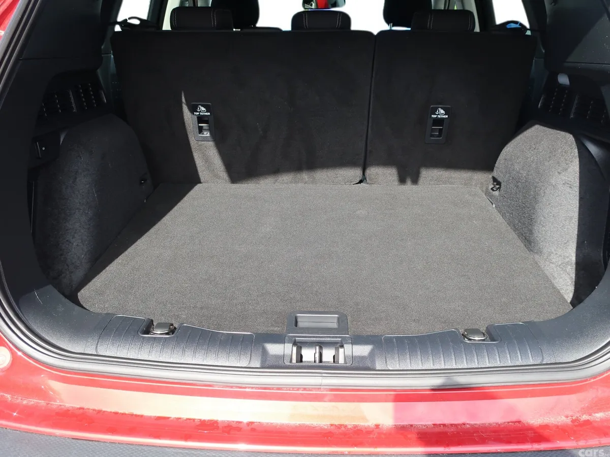 Ford Kuga SUV, Diesel, 2021, Red