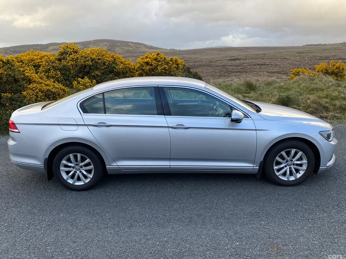 Volkswagen Passat Saloon, Diesel, 2015, Silver