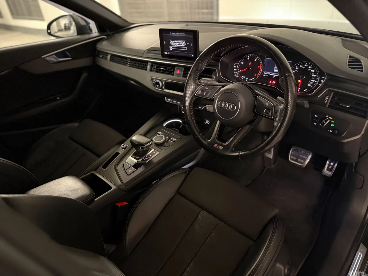 Audi A4 Saloon, Diesel, 2016, Grey