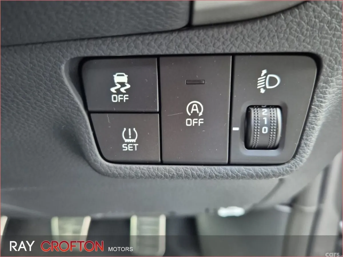 Kia Stonic Estate, Petrol Hybrid, 2026, Grey