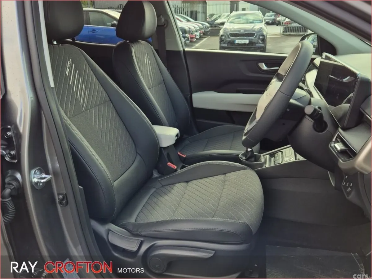 Kia Stonic Estate, Petrol Hybrid, 2026, Grey