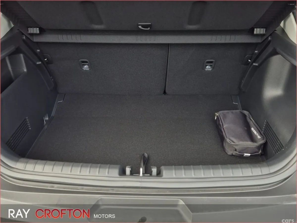 Kia Stonic Estate, Petrol Hybrid, 2026, Grey