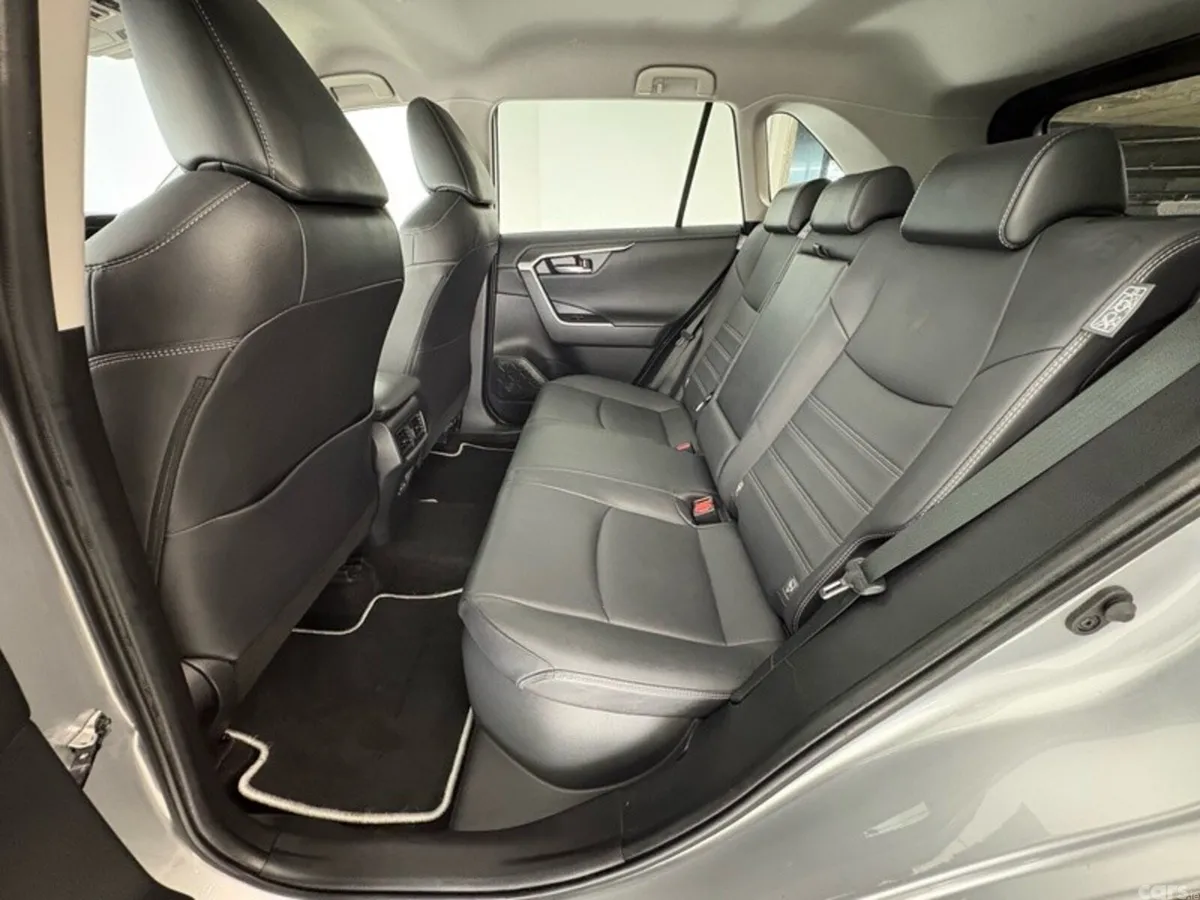 Toyota RAV4 SUV, Petrol Hybrid, 2023, Silver