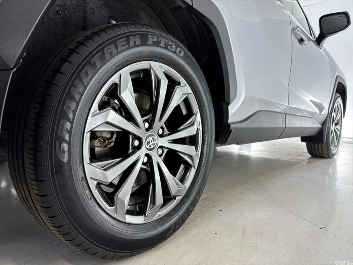 Toyota RAV4 SUV, Petrol Hybrid, 2023, Silver