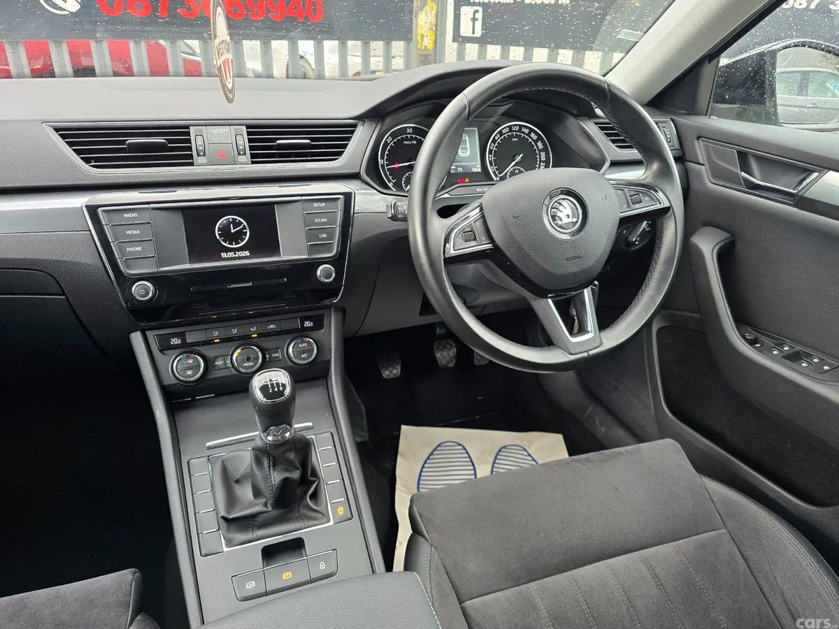 Skoda Superb Saloon, Diesel, 2016, Silver