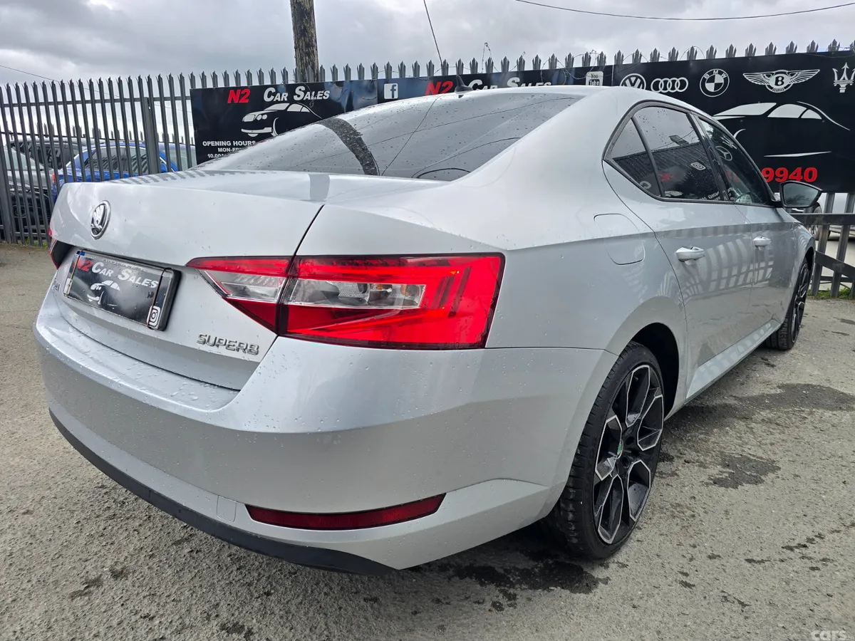 Skoda Superb Saloon, Diesel, 2016, Silver