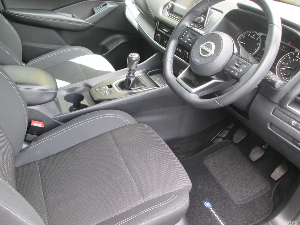 Nissan Qashqai SUV, Petrol Hybrid, 2024, Black