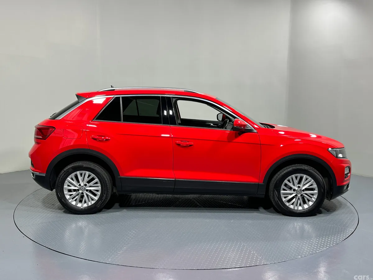 Volkswagen T-Roc SUV, Diesel, 2020, Red