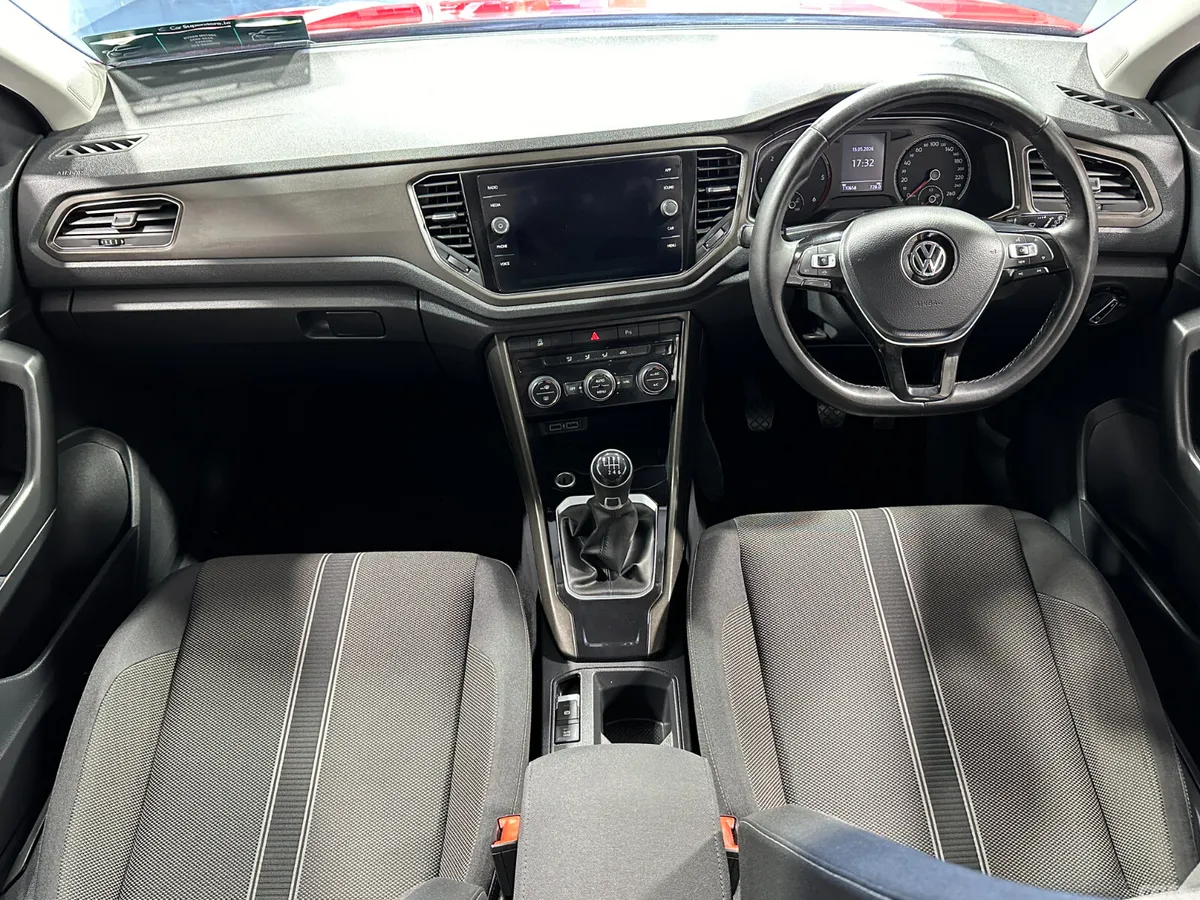 Volkswagen T-Roc SUV, Diesel, 2020, Red