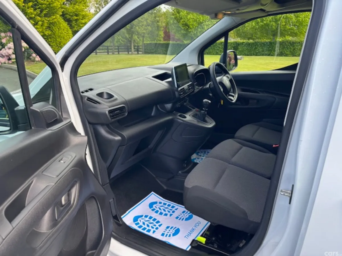 Citroen Berlingo Van, Diesel, 2023, White