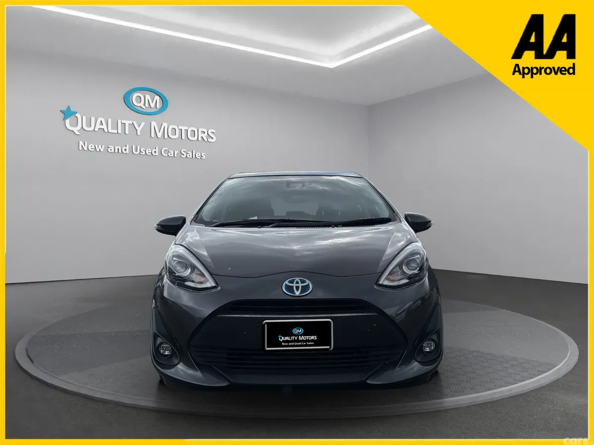 Toyota Aqua Hatchback, Petrol Hybrid, 2019, Grey