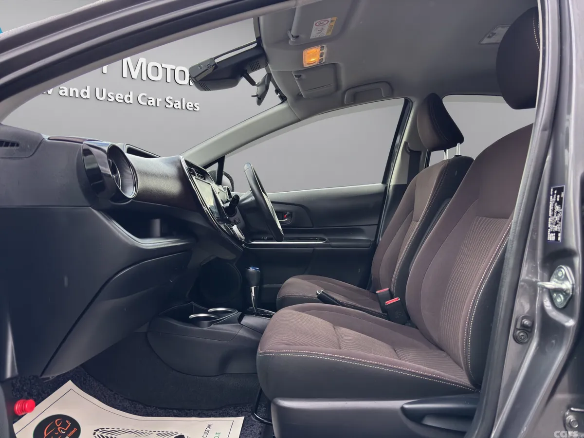 Toyota Aqua Hatchback, Petrol Hybrid, 2019, Grey
