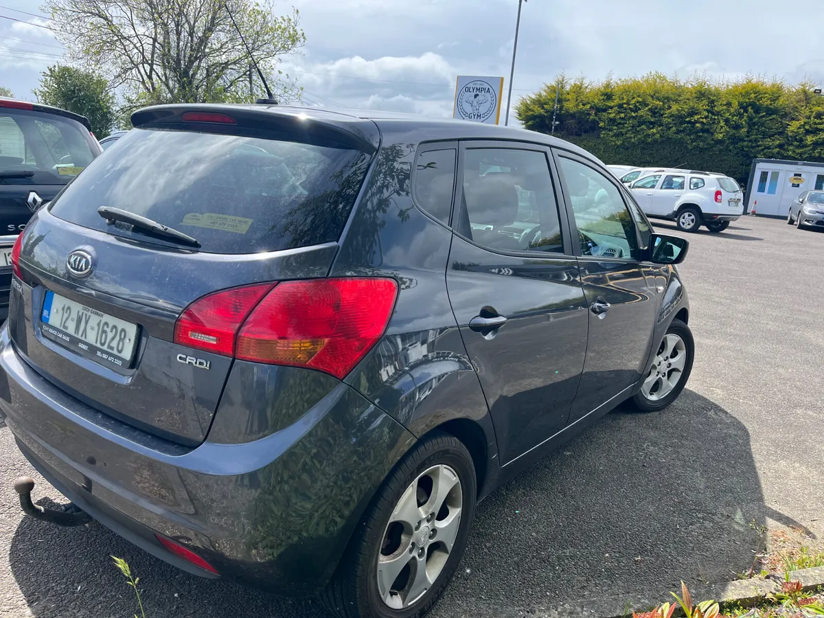 Kia Venga MPV, Diesel, 2012, Silver