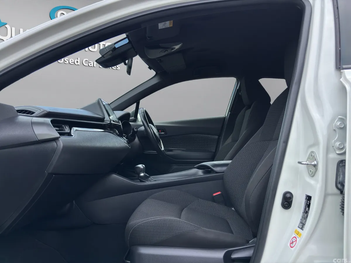 Toyota C-HR SUV, Petrol Hybrid, 2018, White
