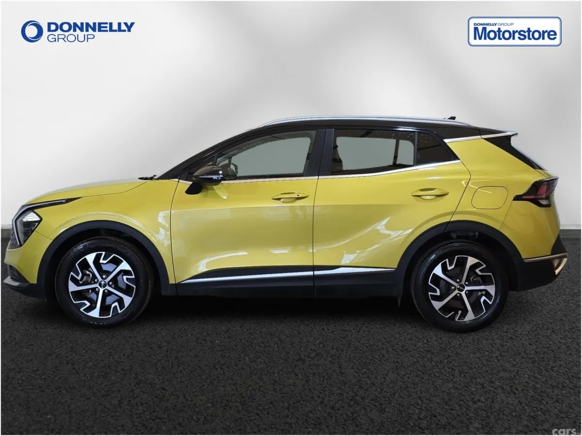 Kia Sportage Estate, Petrol Hybrid, 2023, Yellow