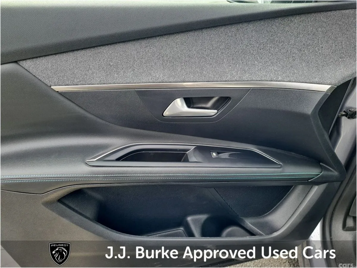 Peugeot 3008 SUV, Petrol, 2021, Grey