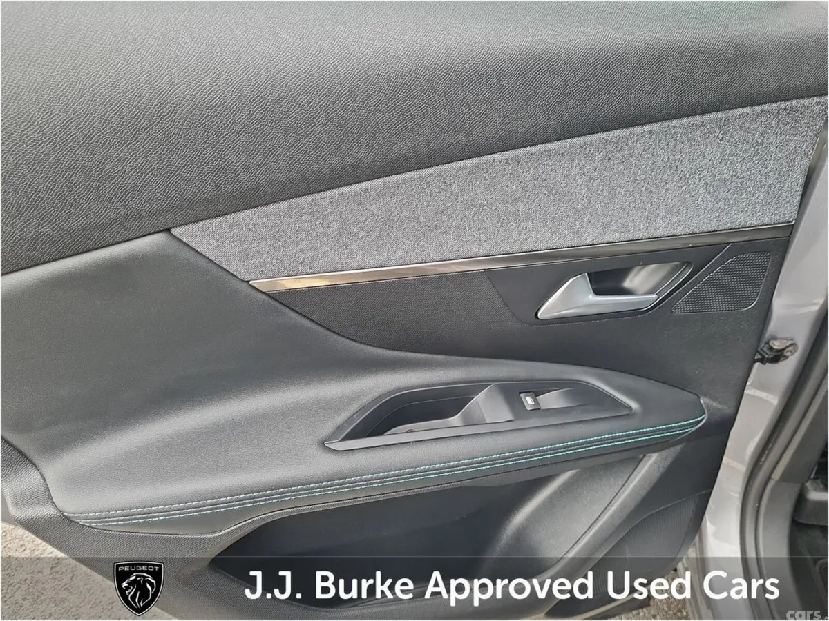 Peugeot 3008 SUV, Petrol, 2021, Grey