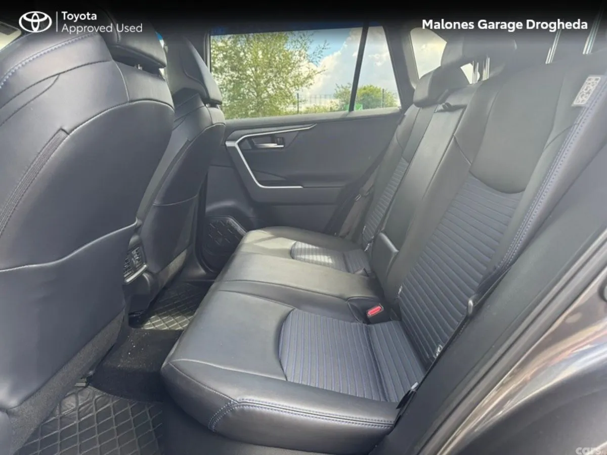 Toyota RAV4 SUV, Petrol Hybrid, 2024, Grey