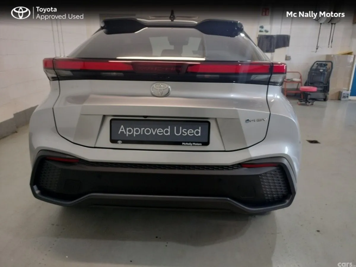 Toyota C-HR Hatchback, Petrol Plug-in Hybrid, 2024, Silver