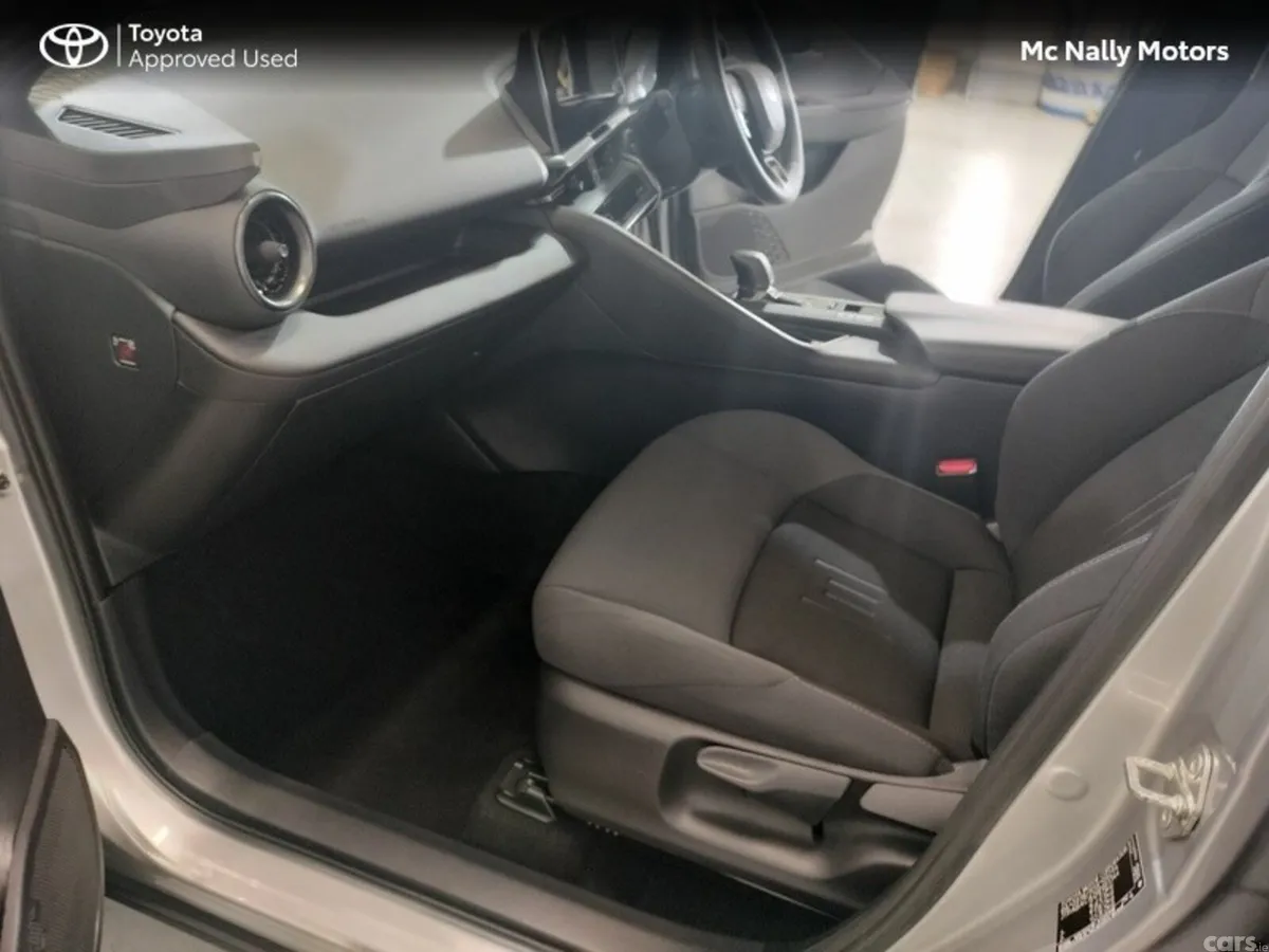 Toyota C-HR Hatchback, Petrol Plug-in Hybrid, 2024, Silver