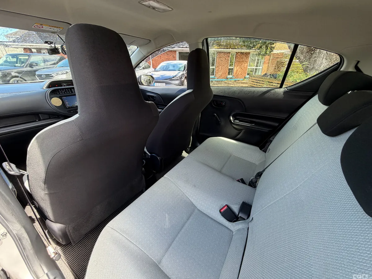 Toyota Aqua Hatchback, Petrol Hybrid, 2020, Silver