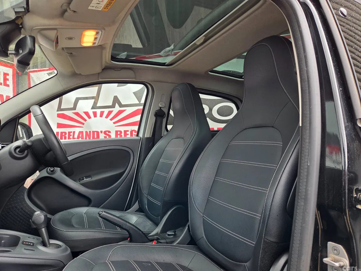 Smart Forfour Hatchback, Petrol, 2016, White