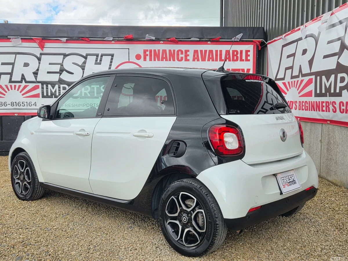 Smart Forfour Hatchback, Petrol, 2016, White