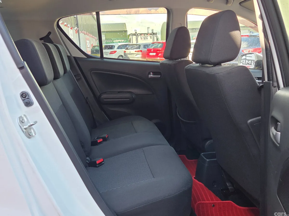 Suzuki Splash Hatchback, Petrol, 2012, White