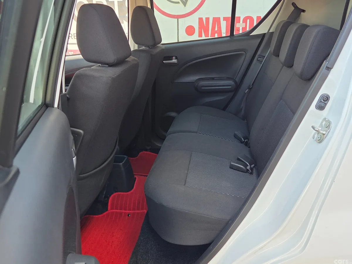 Suzuki Splash Hatchback, Petrol, 2012, White
