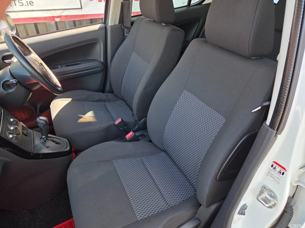Suzuki Splash Hatchback, Petrol, 2012, White