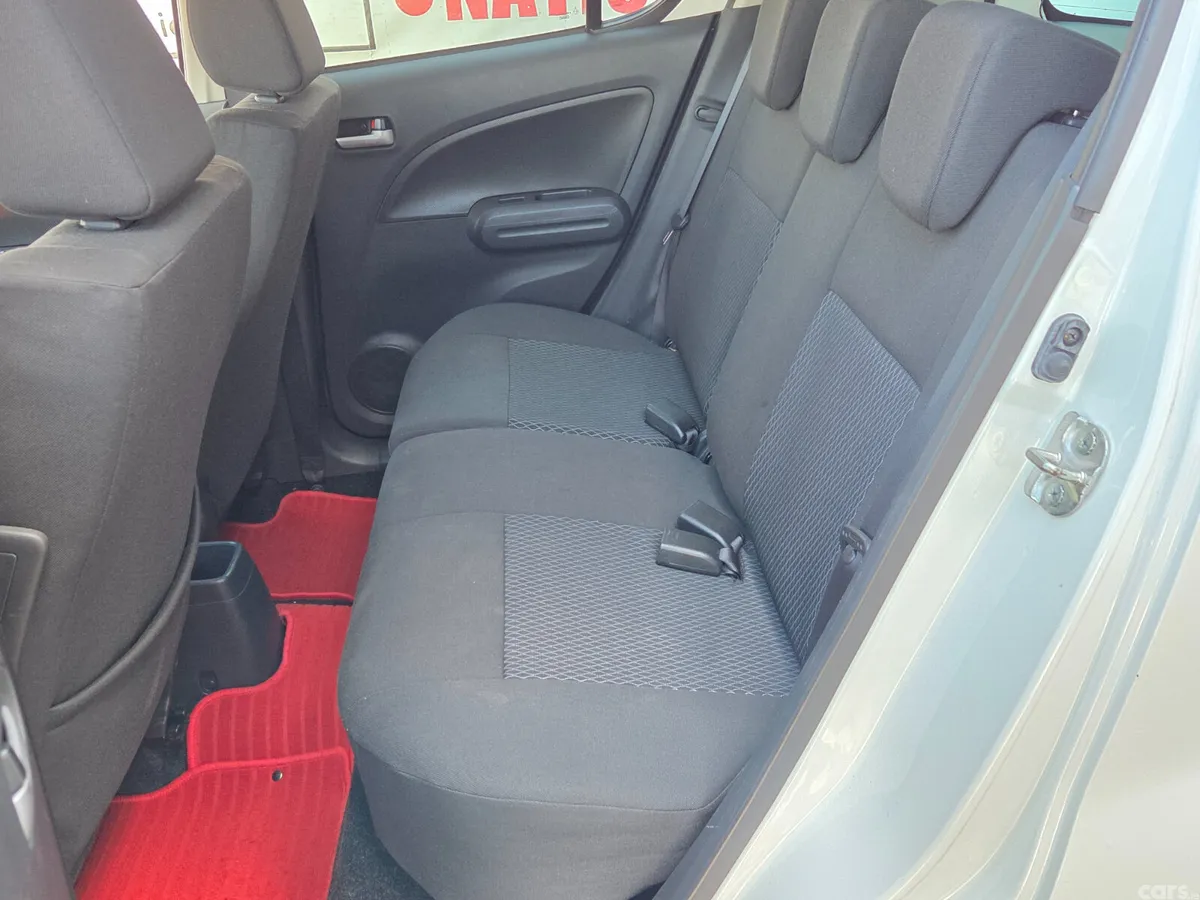 Suzuki Splash Hatchback, Petrol, 2012, White