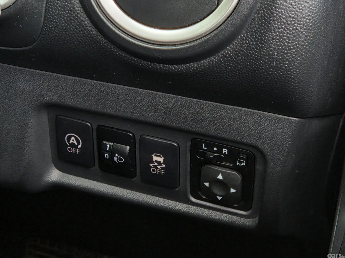 Mitsubishi Mirage Hatchback, Petrol, 2012, Silver
