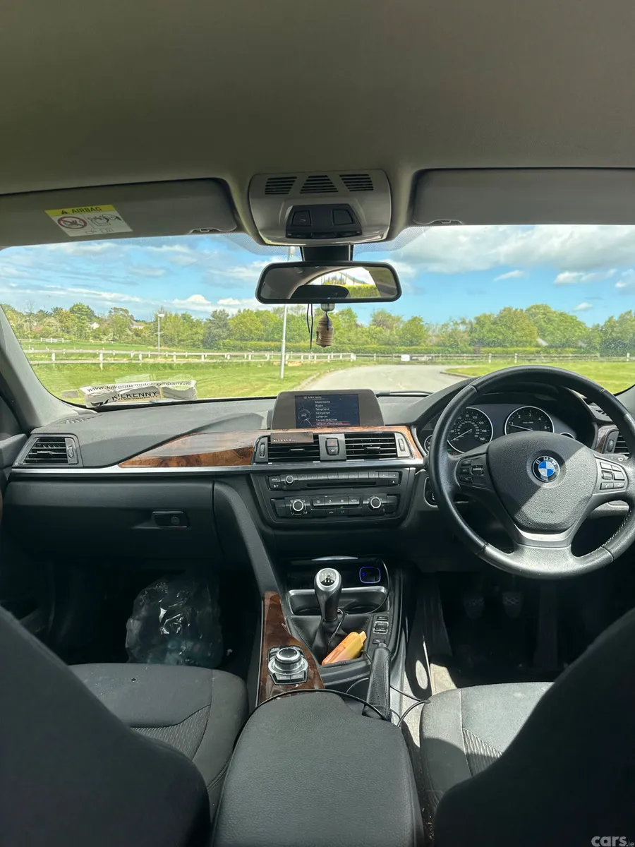 BMW 3-Series Saloon, Diesel, 2015, Silver