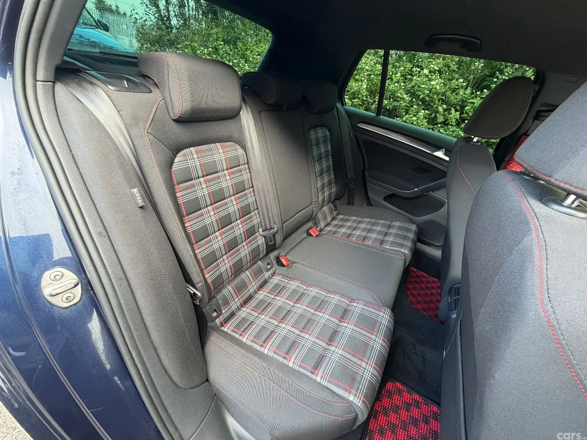 Volkswagen Golf Hatchback, Petrol, 2014, Blue
