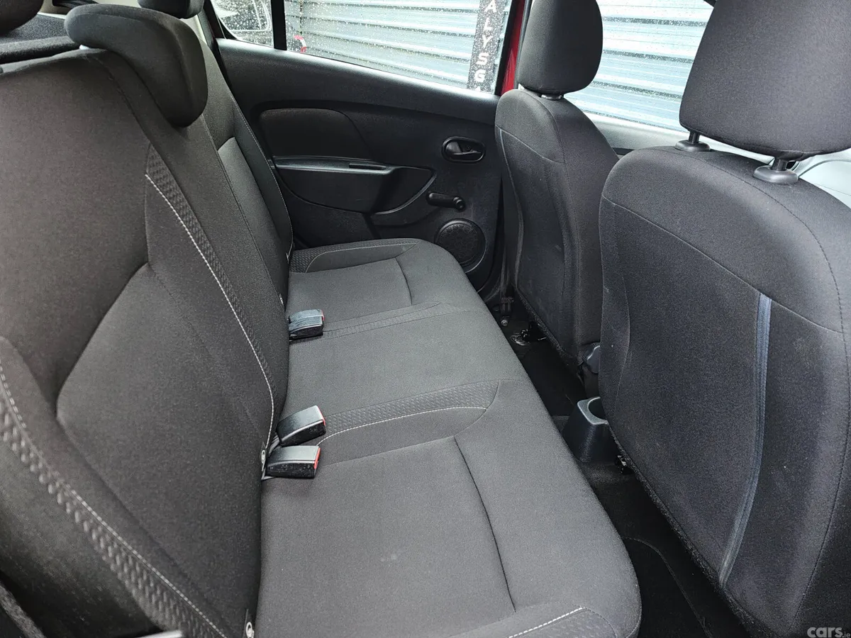 Dacia Sandero Hatchback, Petrol, 2021, Red