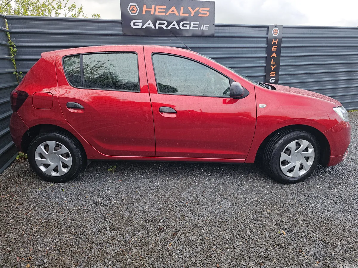 Dacia Sandero Hatchback, Petrol, 2021, Red