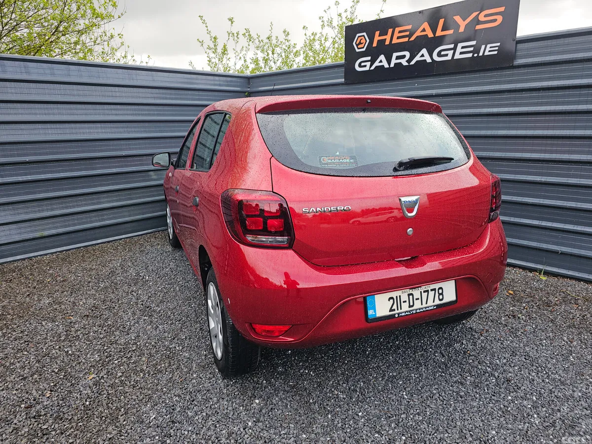 Dacia Sandero Hatchback, Petrol, 2021, Red