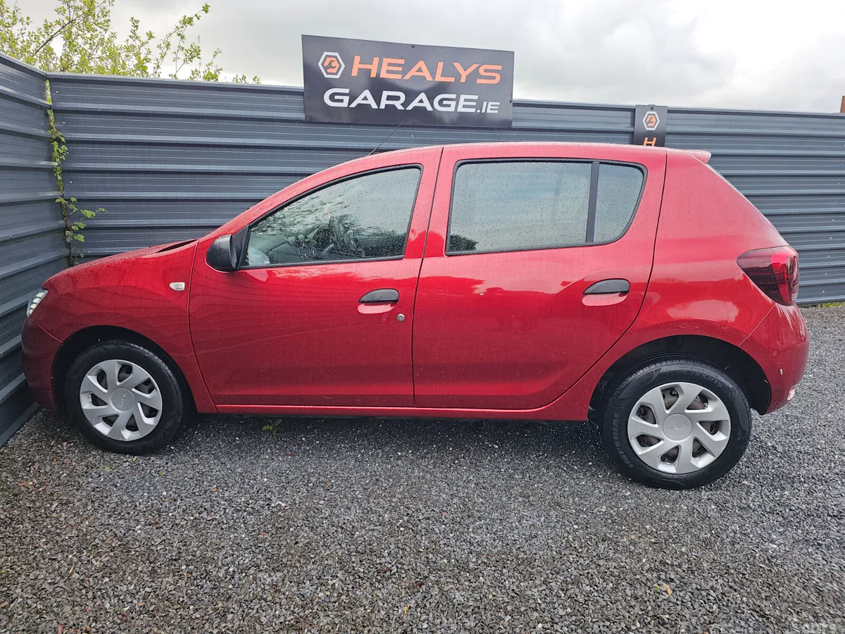 Dacia Sandero Hatchback, Petrol, 2021, Red