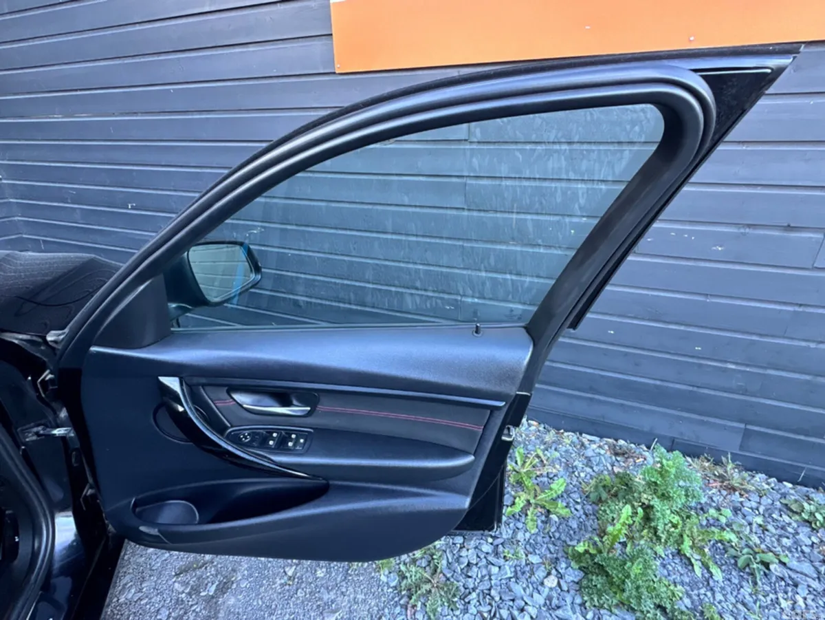 BMW 3-Series Saloon, Diesel, 2014, Black