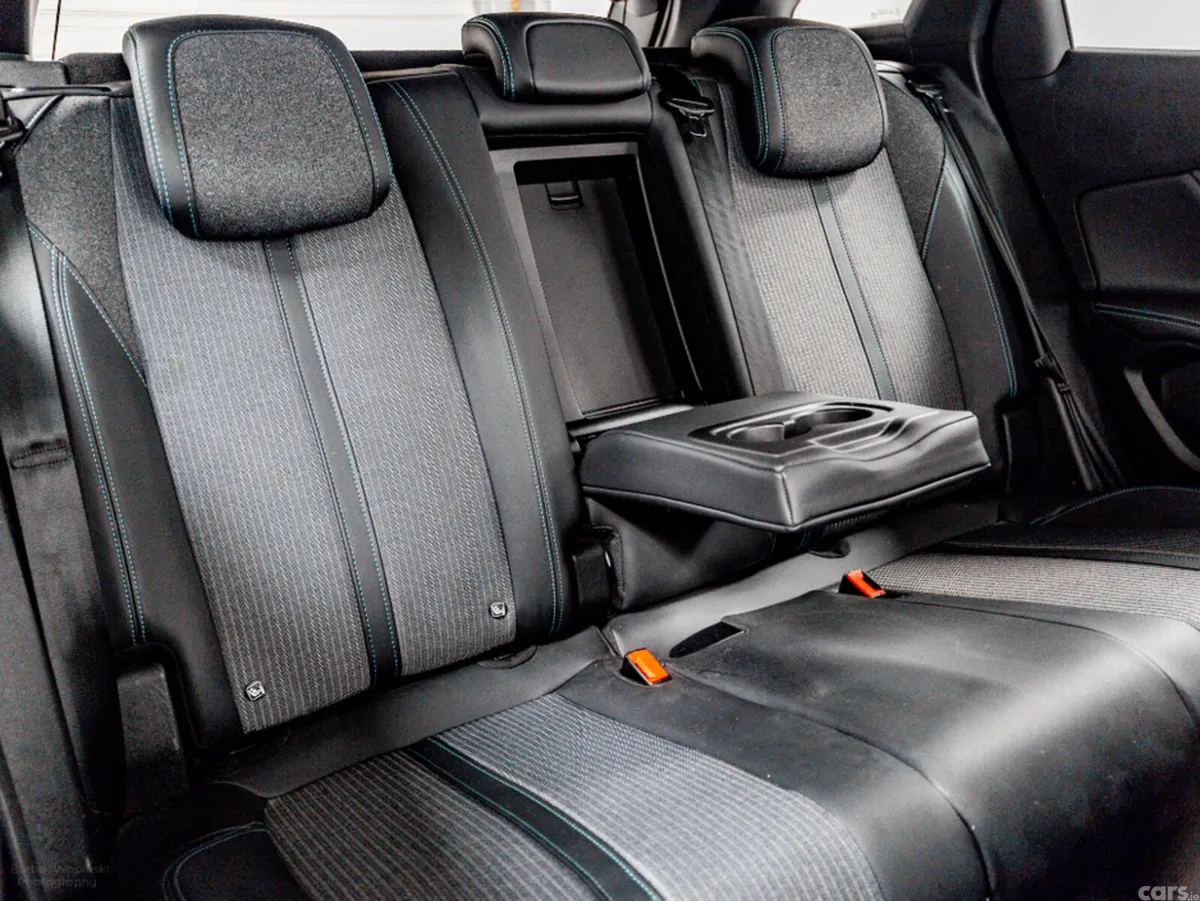 Peugeot 3008 SUV, Diesel, 2023, Grey