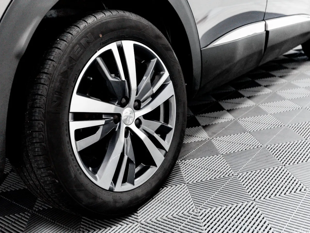 Peugeot 3008 SUV, Diesel, 2023, Grey