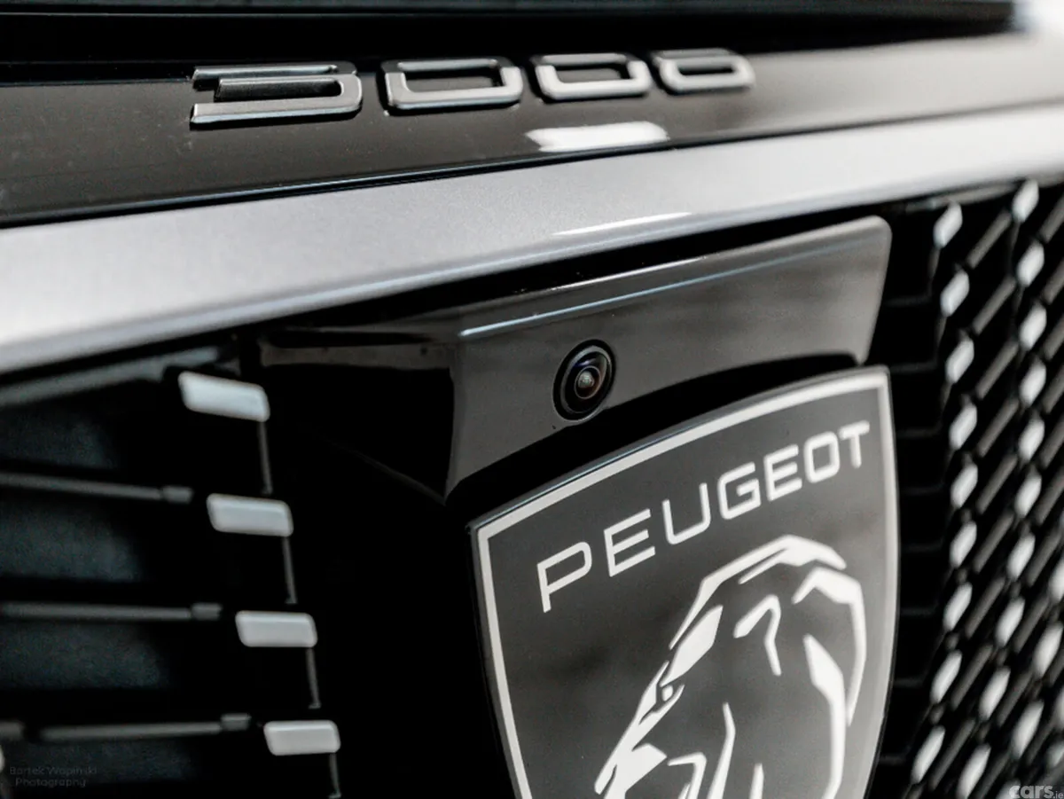 Peugeot 3008 SUV, Petrol Hybrid, 2024, Grey