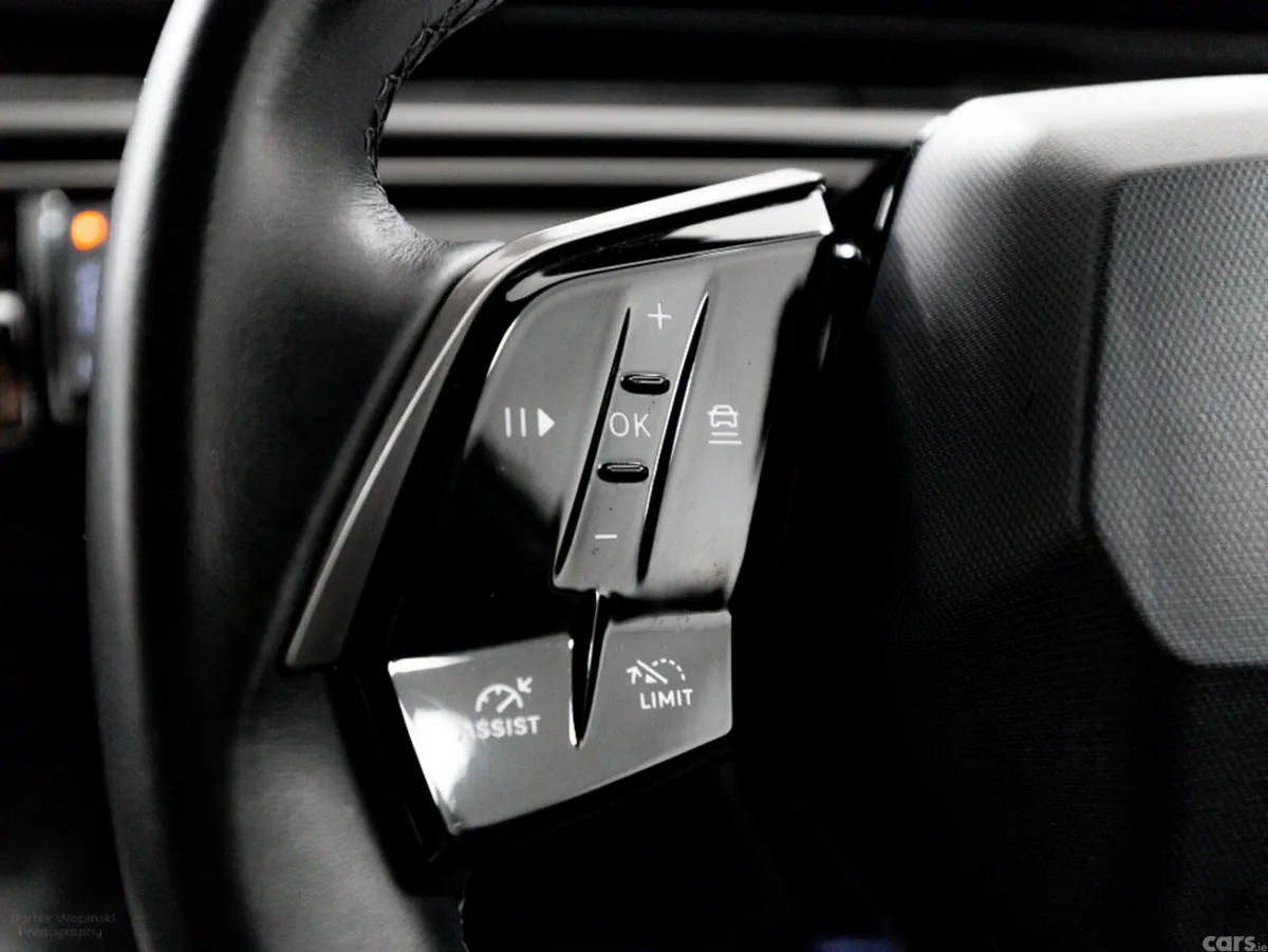 Peugeot 3008 SUV, Petrol Hybrid, 2024, Grey