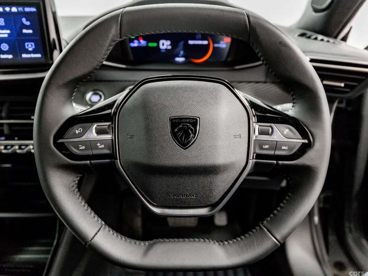 Peugeot 2008 SUV, Electric, 2026, Grey