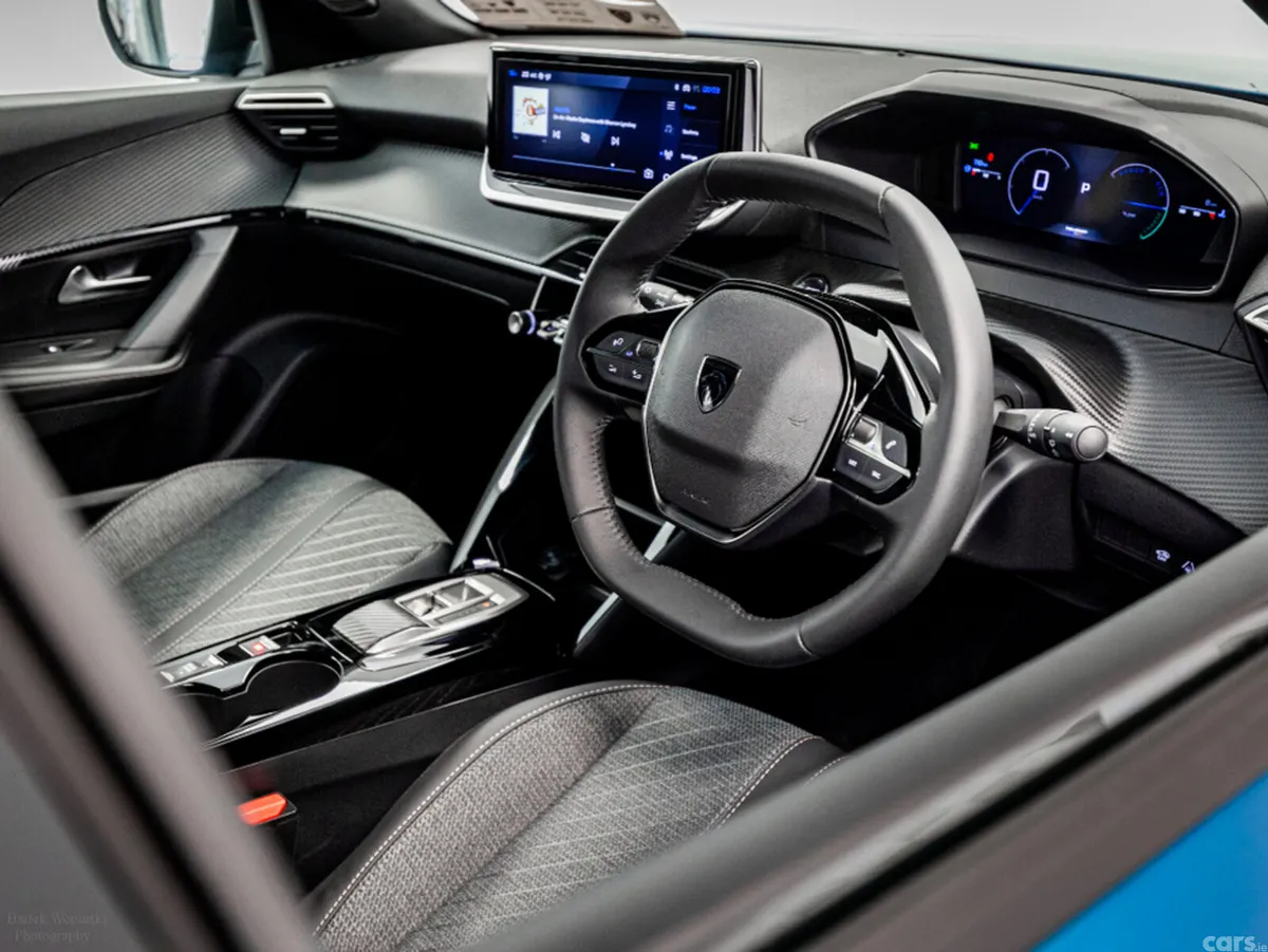 Peugeot 2008 SUV, Petrol Hybrid, 2026, Blue