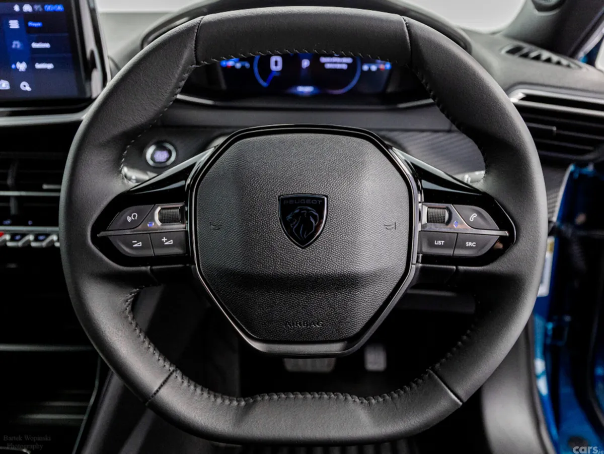 Peugeot 2008 SUV, Petrol Hybrid, 2026, Blue